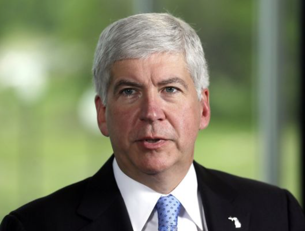 40d19b_fc79f4d5093743b89e0bcd71e890e306_mv2